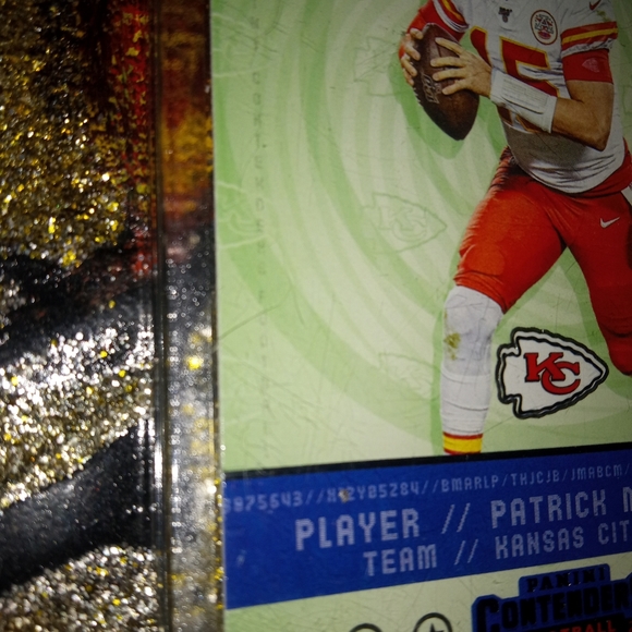 Patrick Mahomes error - Picture 2 of 6